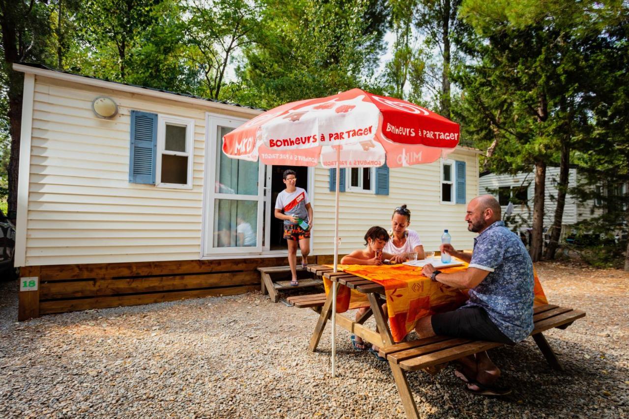 Hotel Camping La Peiriere Tuchan Exteriér fotografie